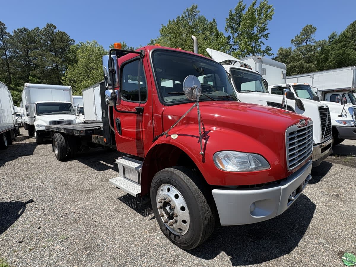 2020 Freightliner/Mercedes M2 106 233067