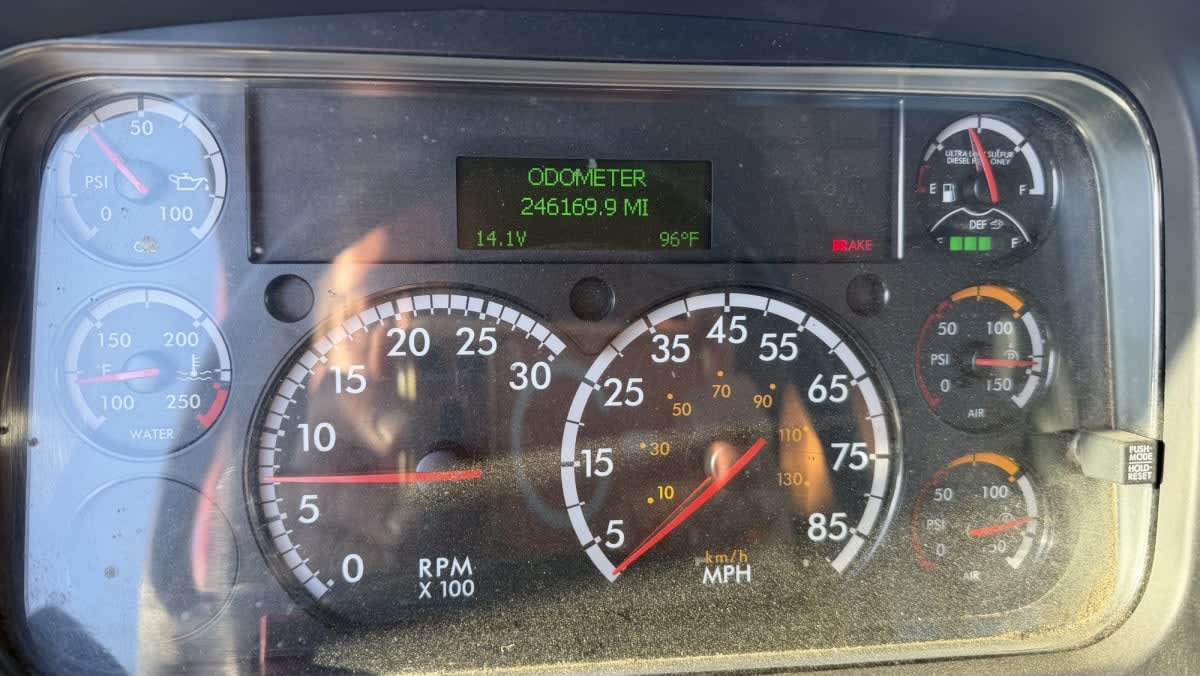 2020 Freightliner/Mercedes M2 106 233103