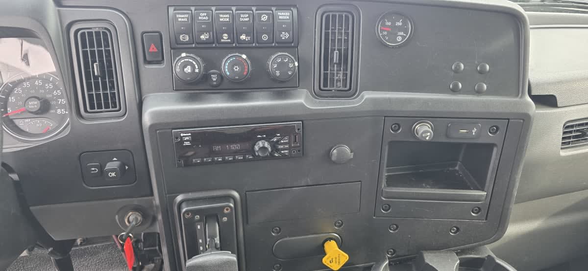 2020 Navistar International MV607 (4X2) 233121