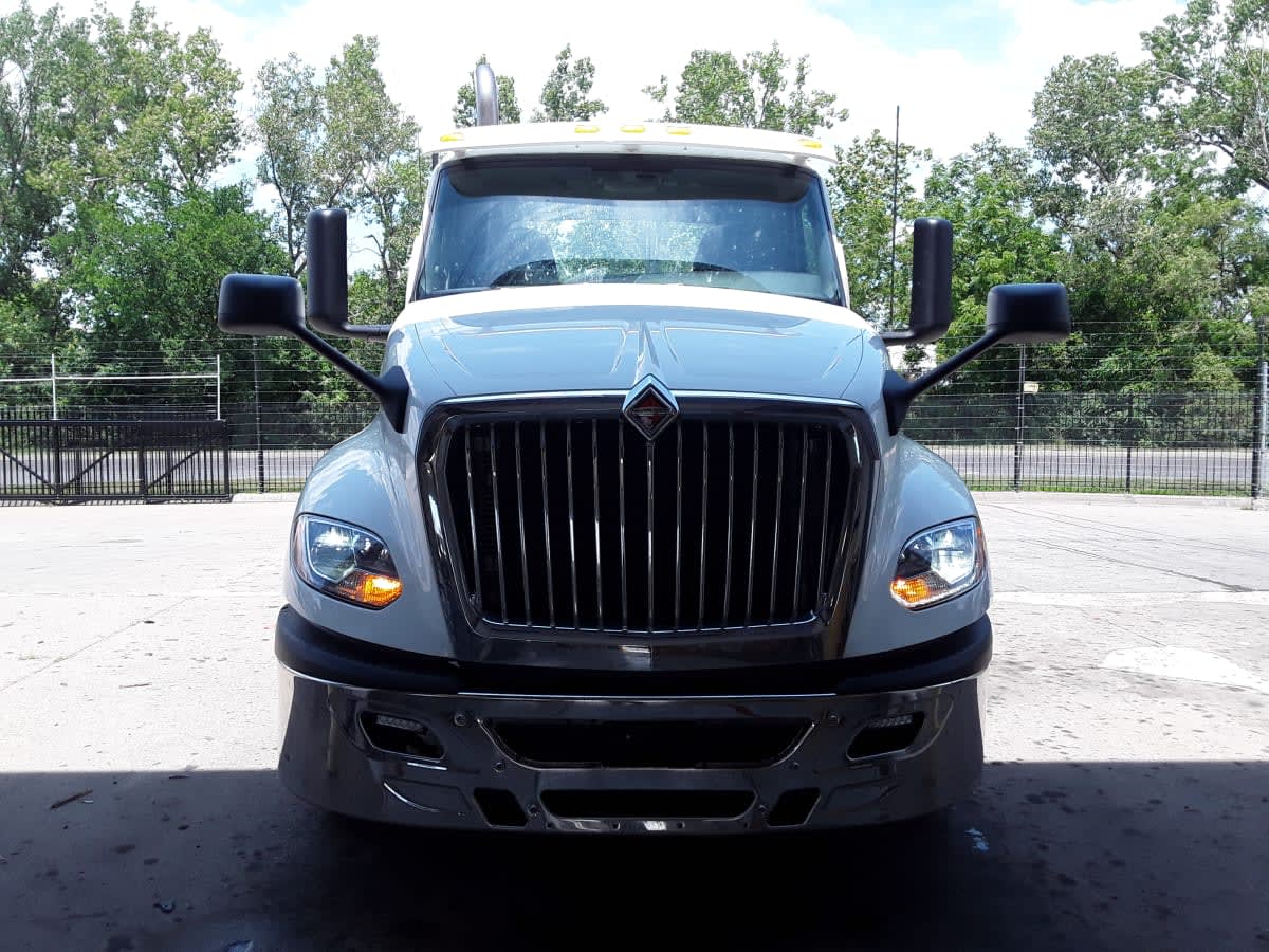 2020 Navistar International LT625 DAYCAB T/A 233139