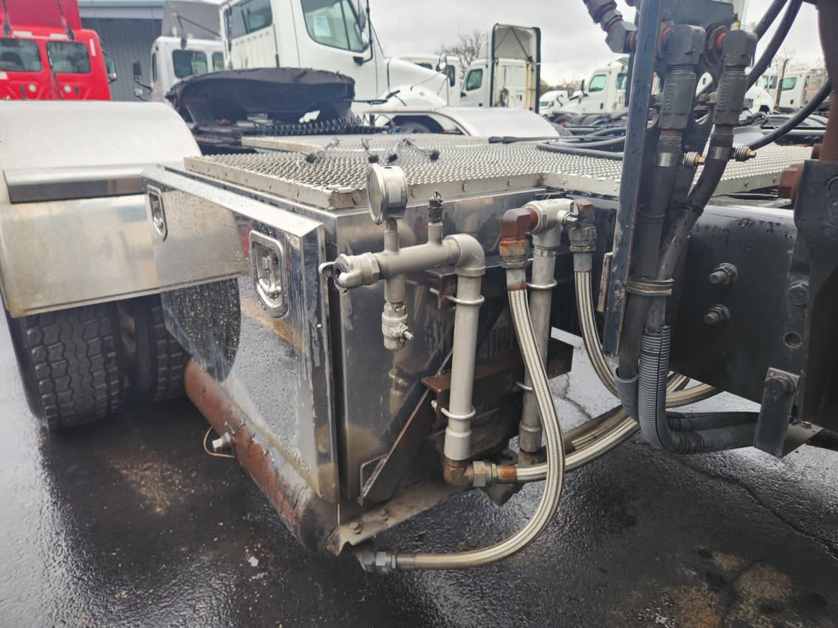 2020 Navistar International LT625 DAYCAB T/A 233141