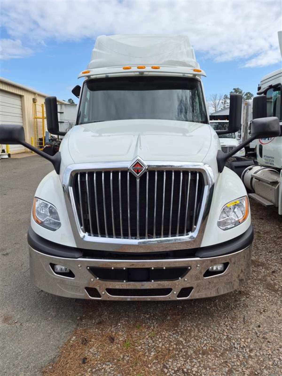 2020 Navistar International LT625 SLPR CAB 233151