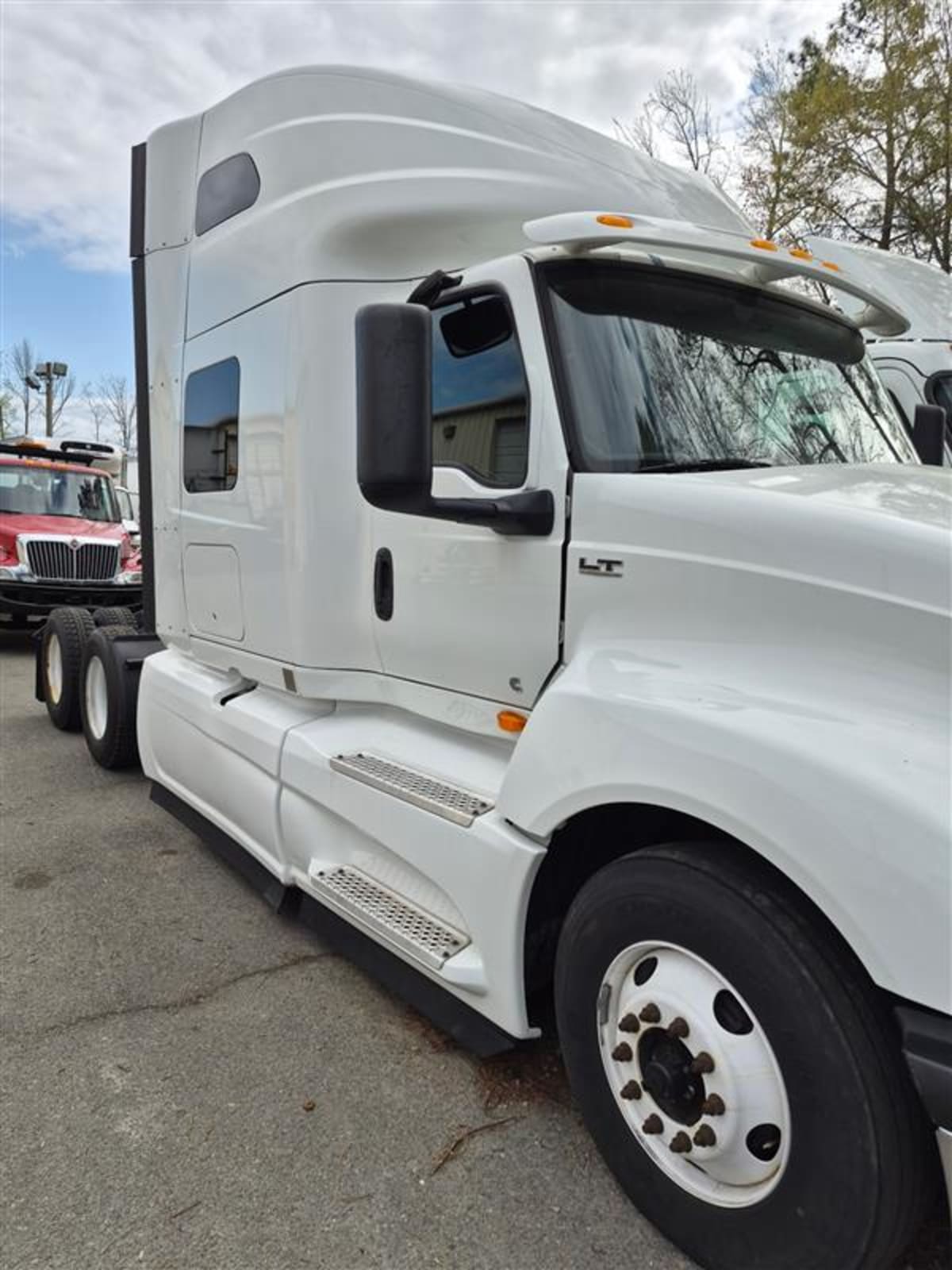 2020 Navistar International LT625 SLPR CAB 233151