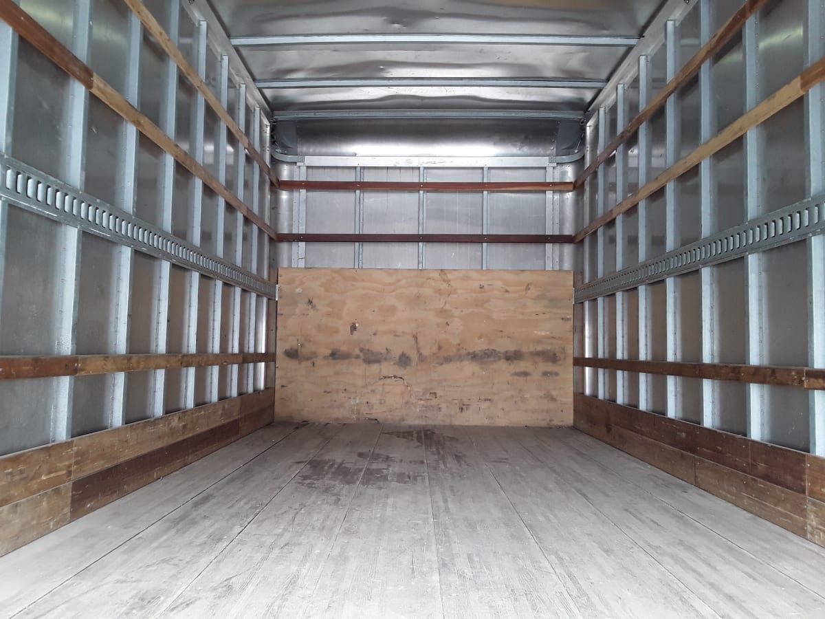 2019 Isuzu NPR HD 233170