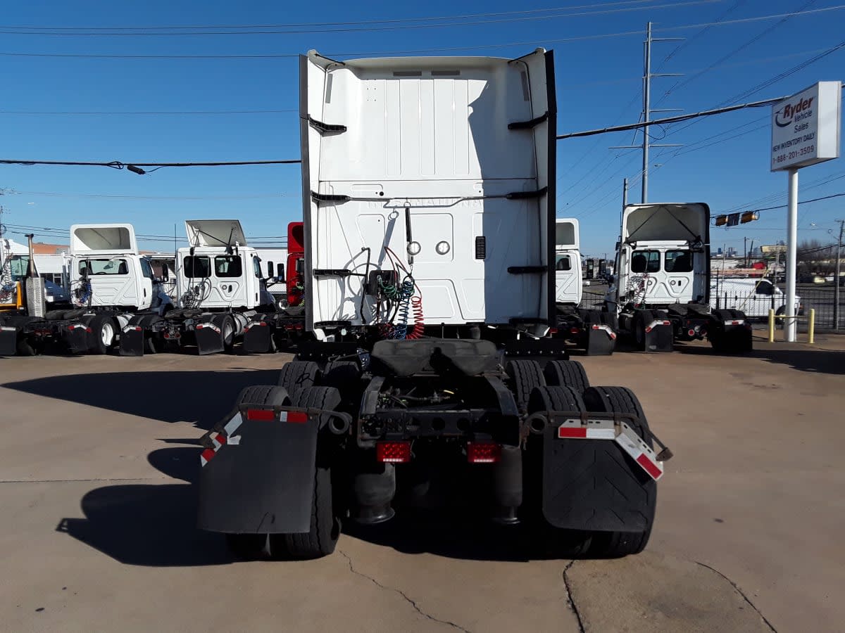 2020 International - image 5