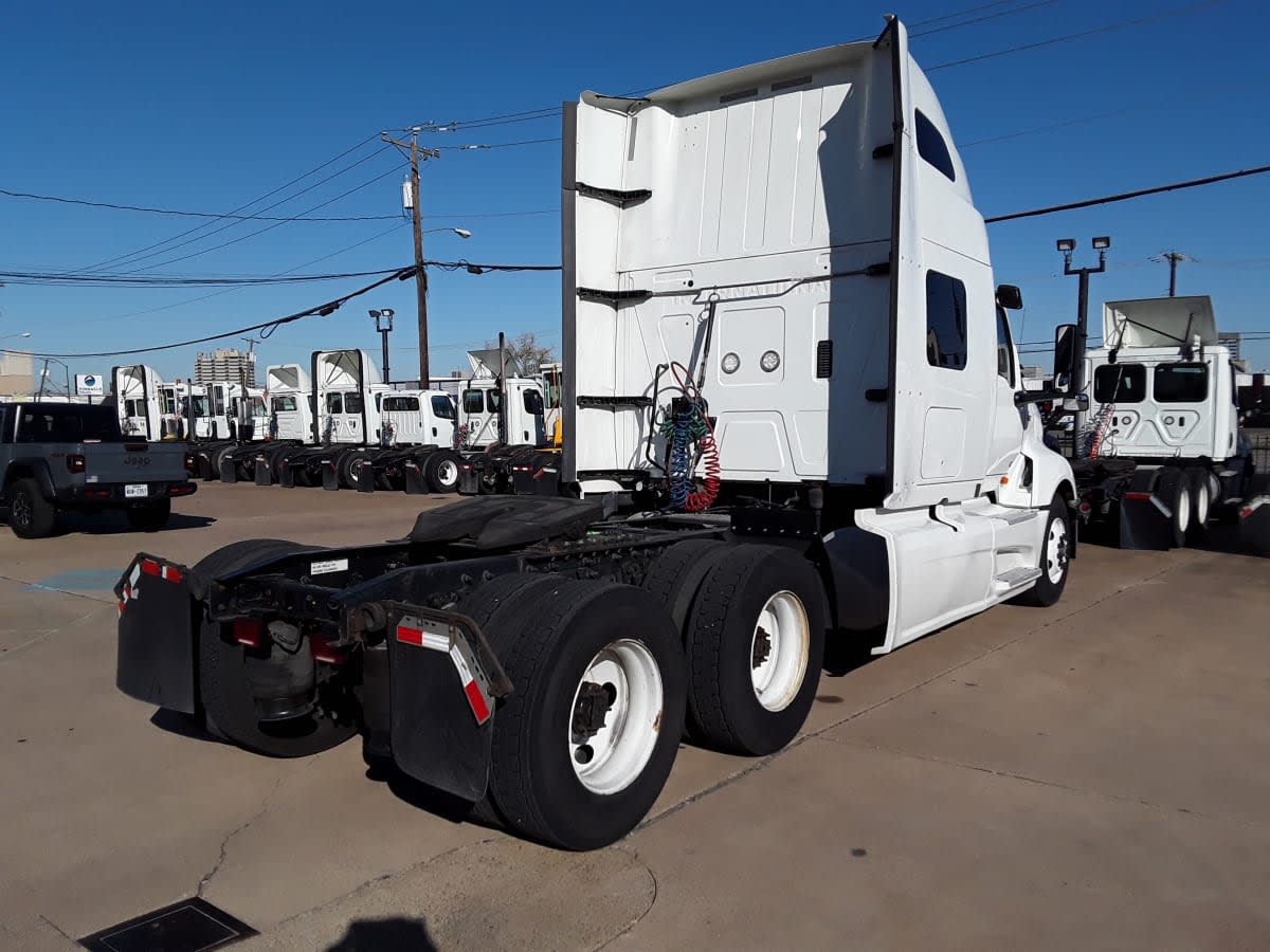 2020 International - image 4