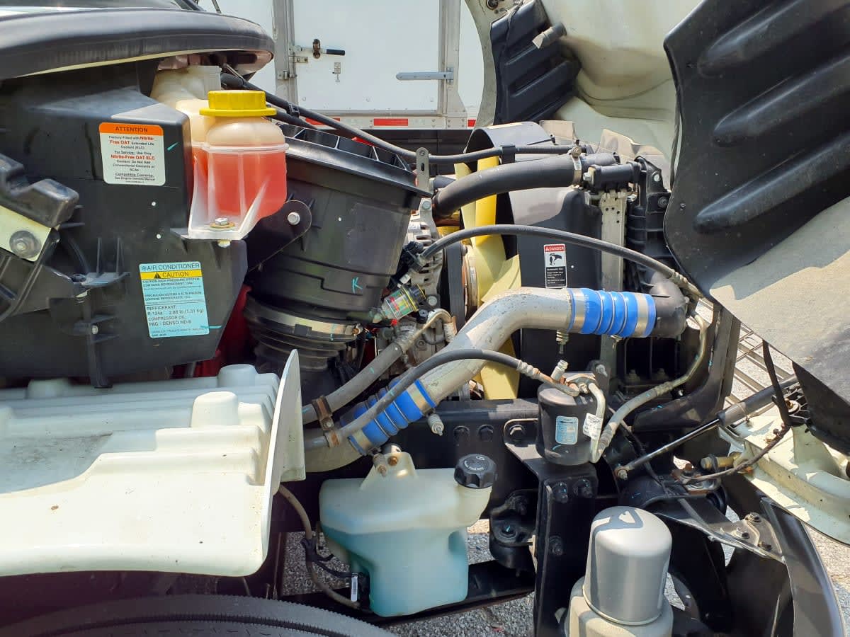 2020 Freightliner M2 106 233304