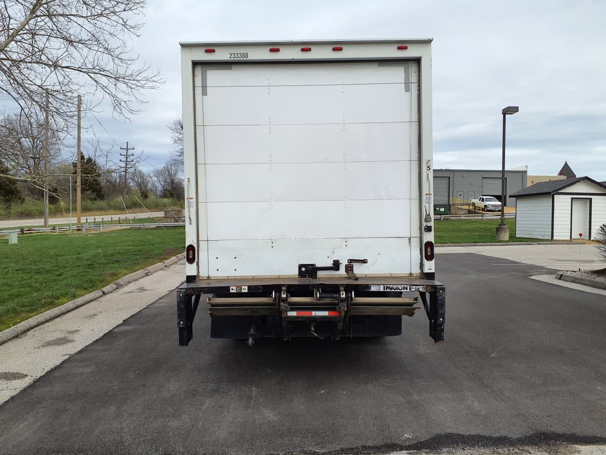 2019 Isuzu NPR HD 233388