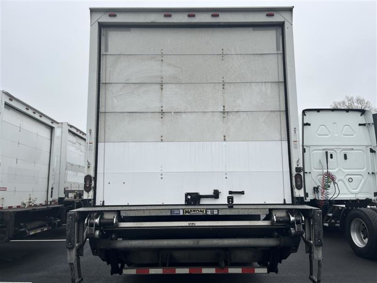 2020 Freightliner/Mercedes M2 106 233394