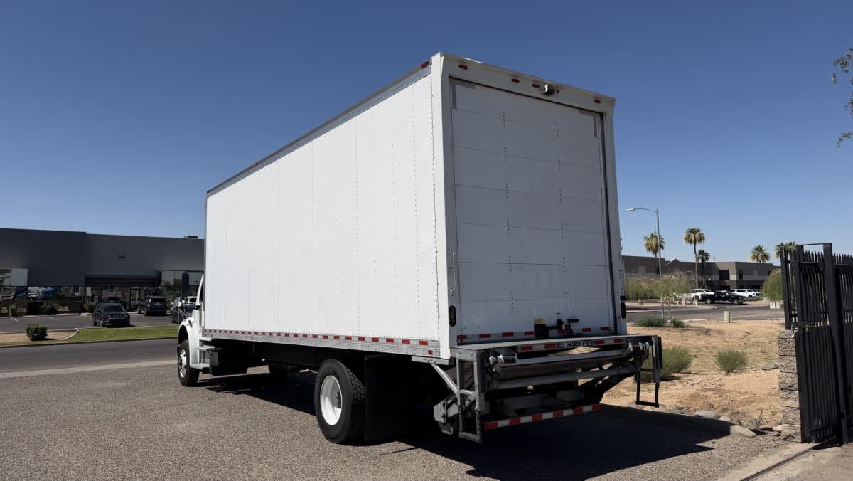 2020 Freightliner/Mercedes M2 106 233436