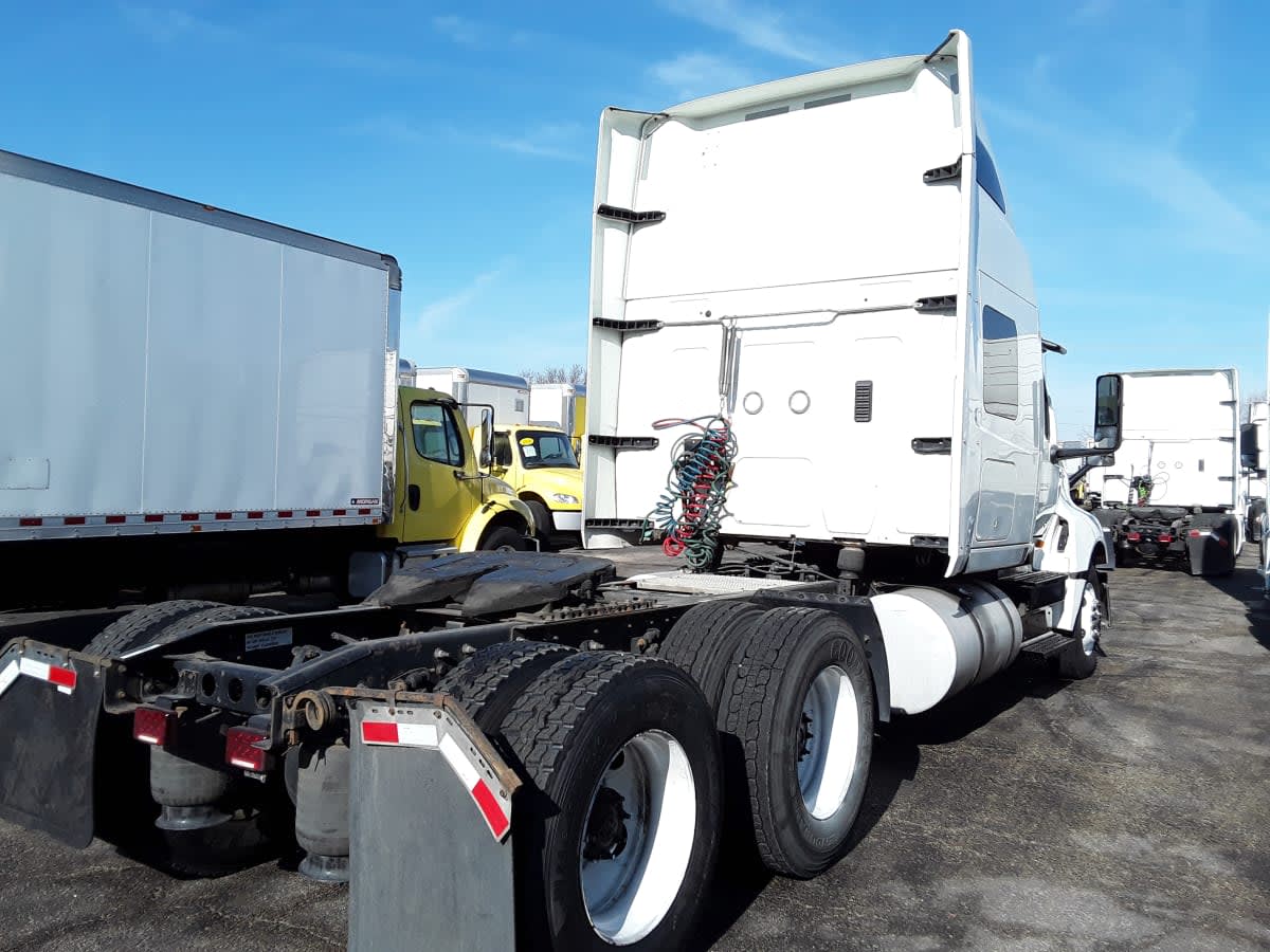 2020 Navistar International LT625 SLPR CAB 233584