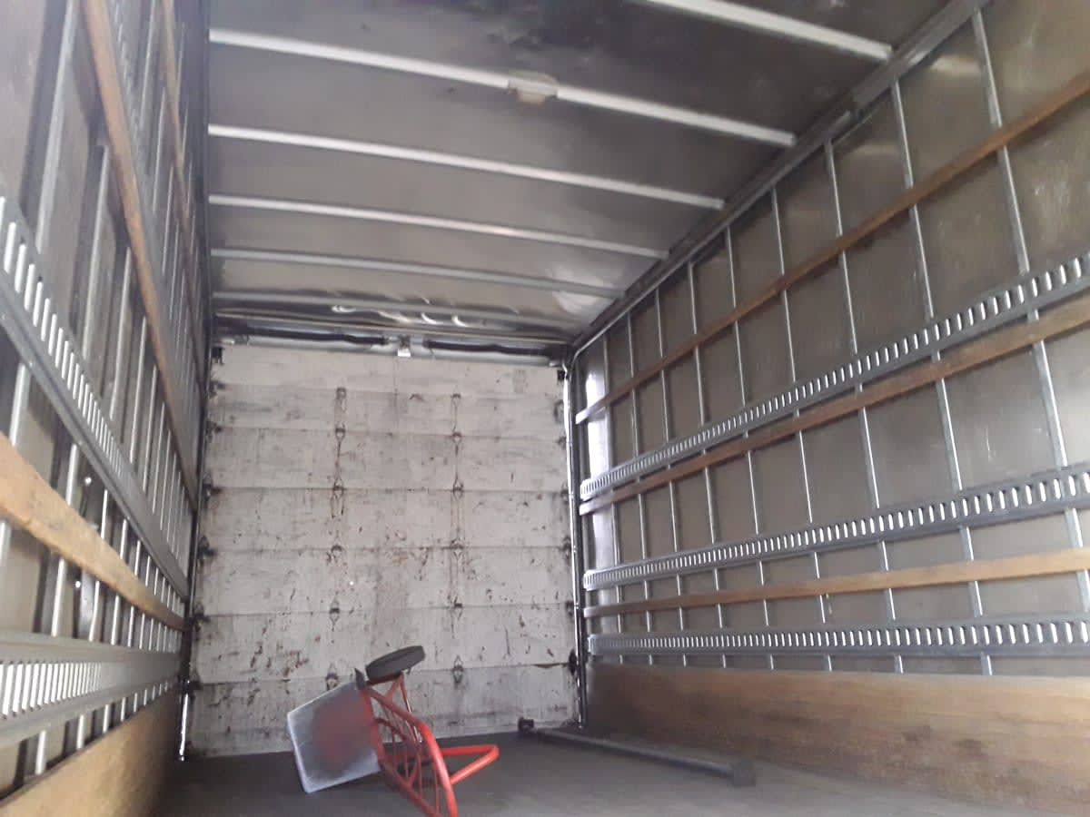 2020 Freightliner/Mercedes M2 106 233586