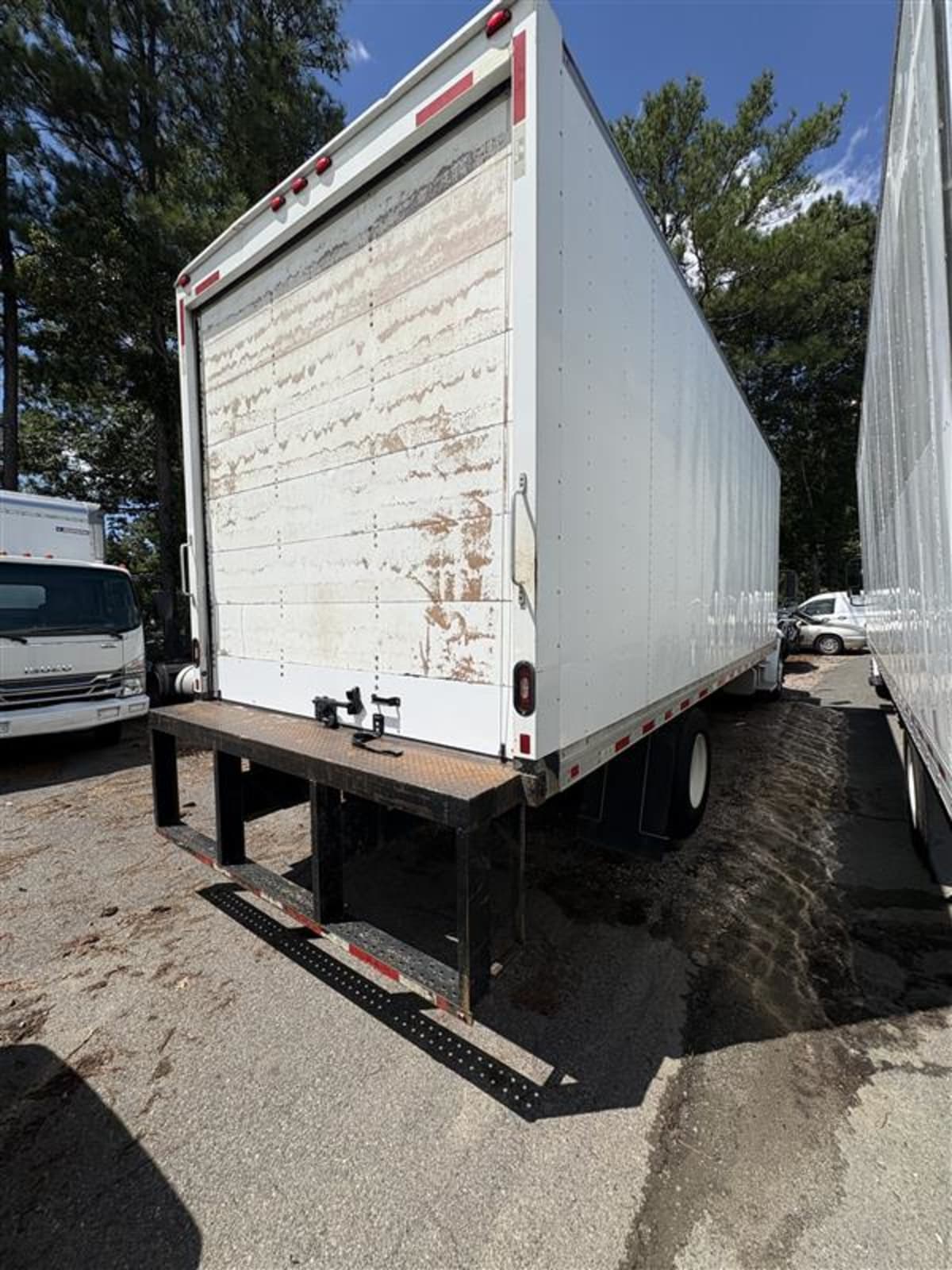 2020 Freightliner M2 106 233593