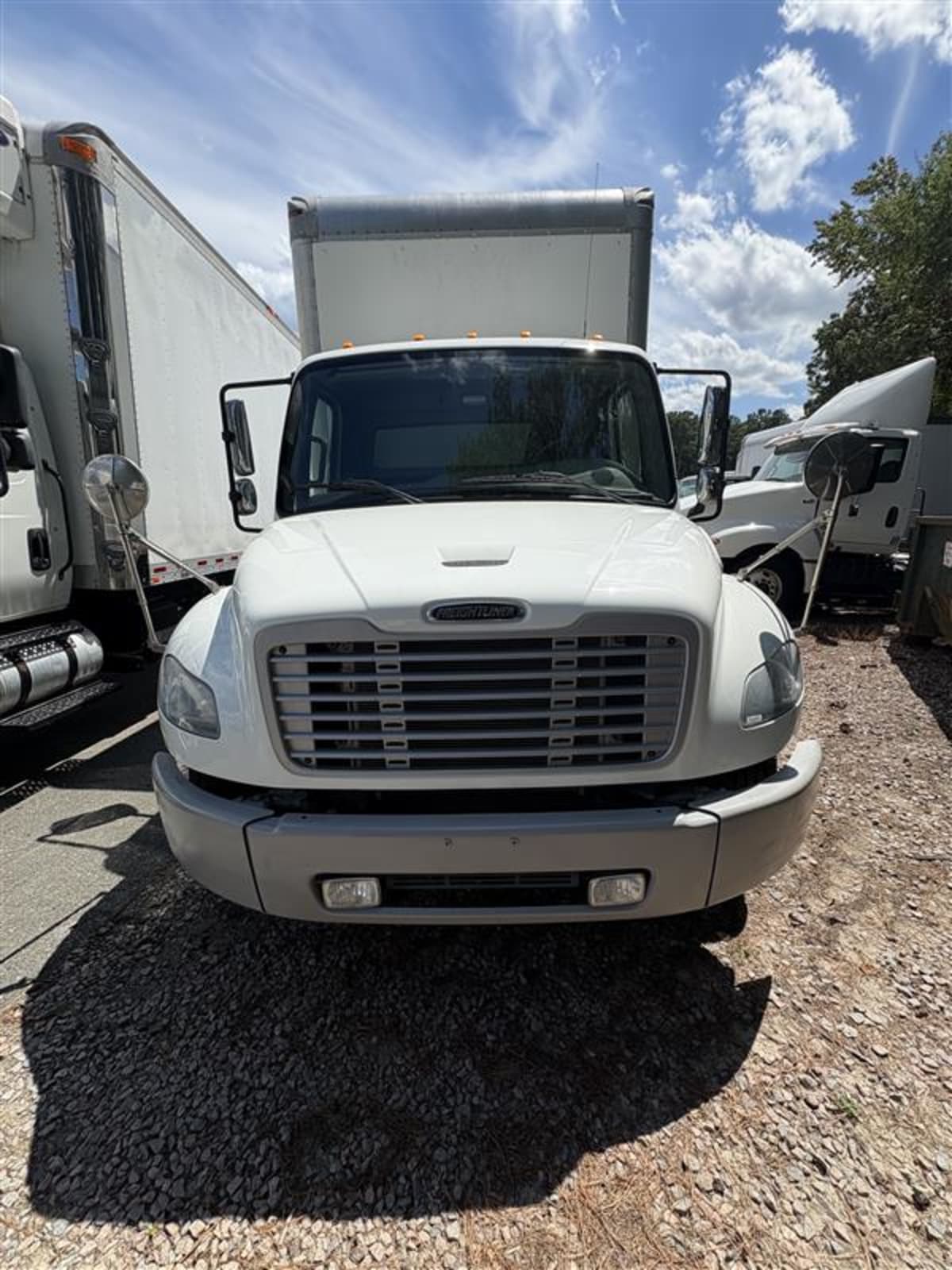 2020 Freightliner M2 106 233593