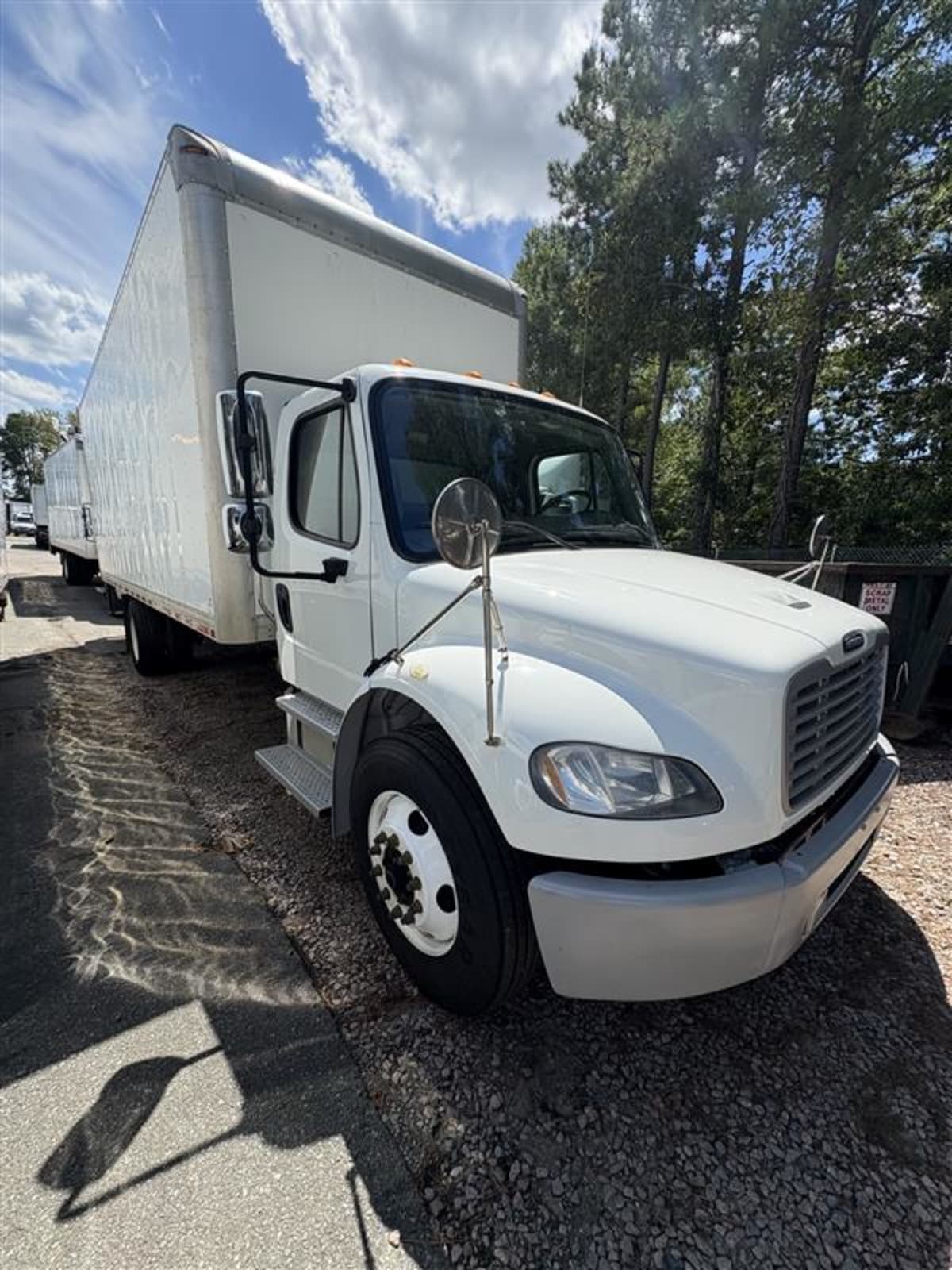 2020 Freightliner M2 106 233593