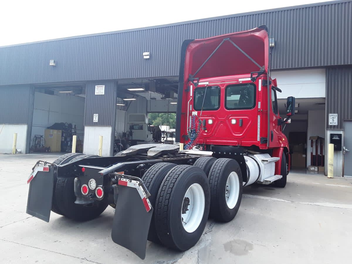 2020 Freightliner/Mercedes CASCADIA 113 233639