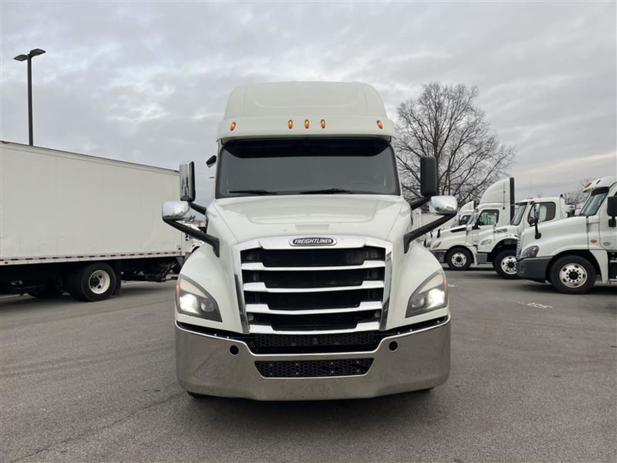2020 Freightliner - image 2