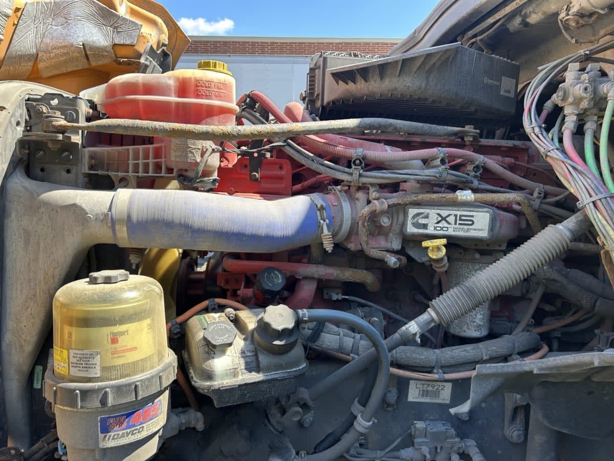 2020 Freightliner NEW CASCADIA 126 233722