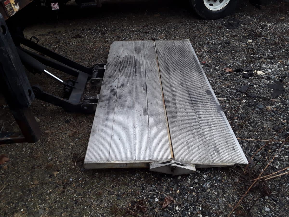 2019 Isuzu NPR HD 233745