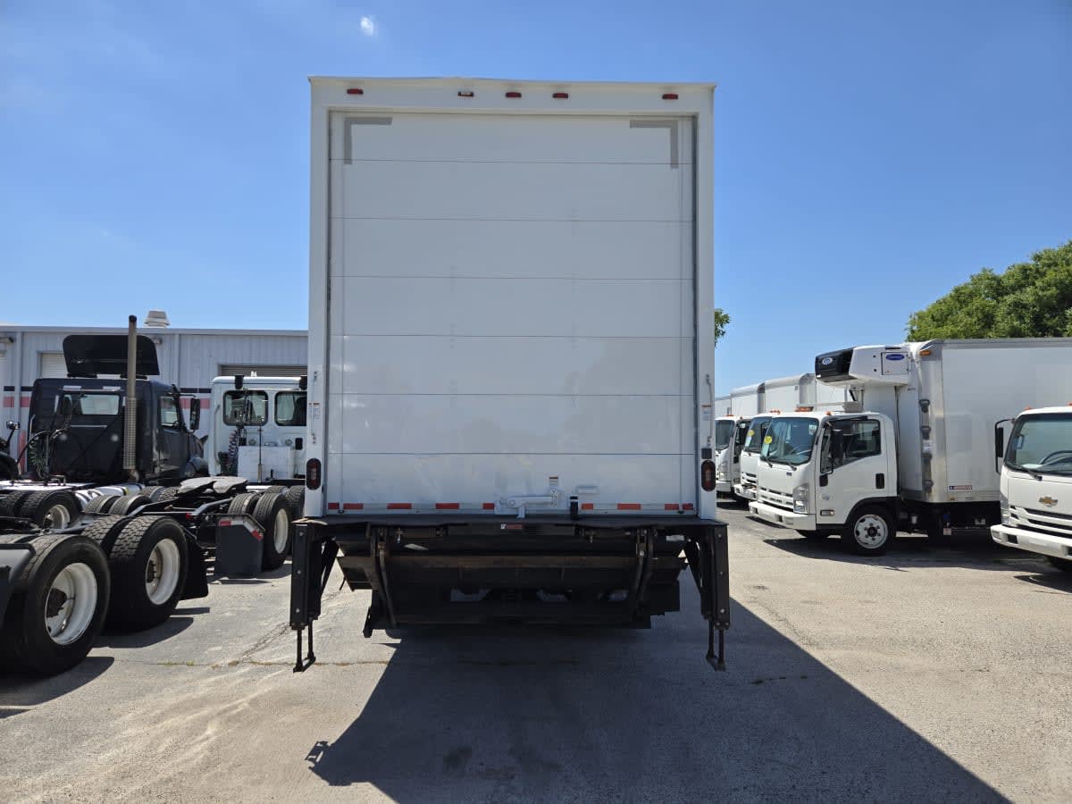 2020 Freightliner/Mercedes M2 106 233856
