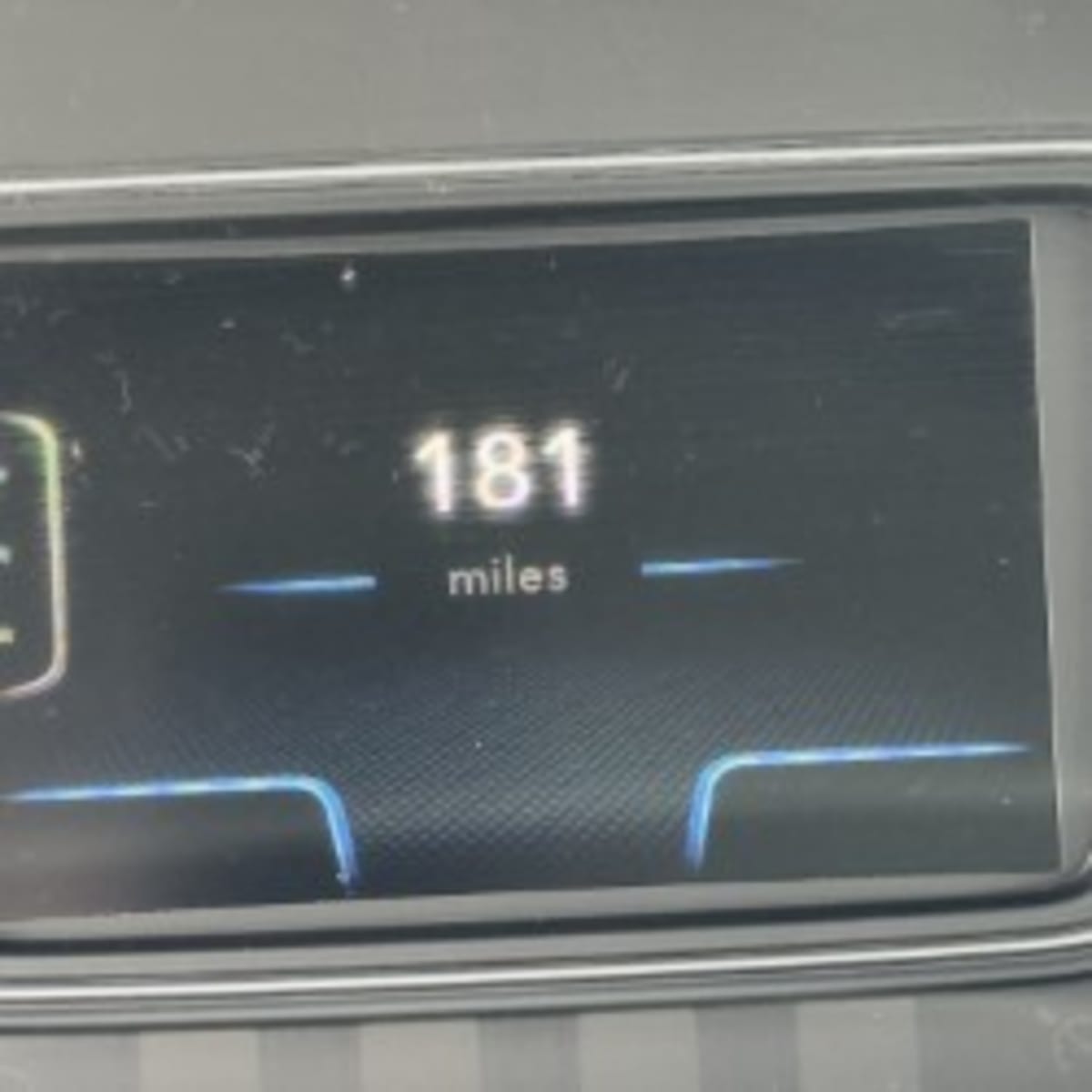 2020 International - image 9