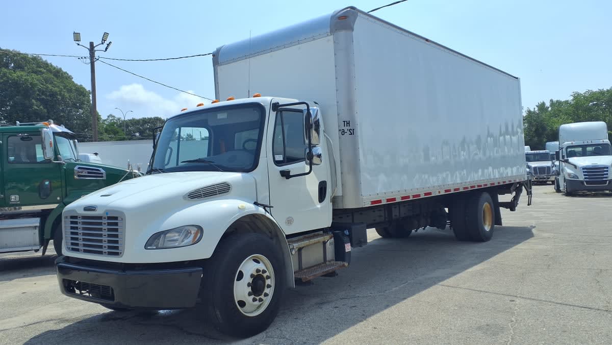 2020 Freightliner/Mercedes M2 106 233922 2020 Freightliner/Mercedes M2 106 233922
