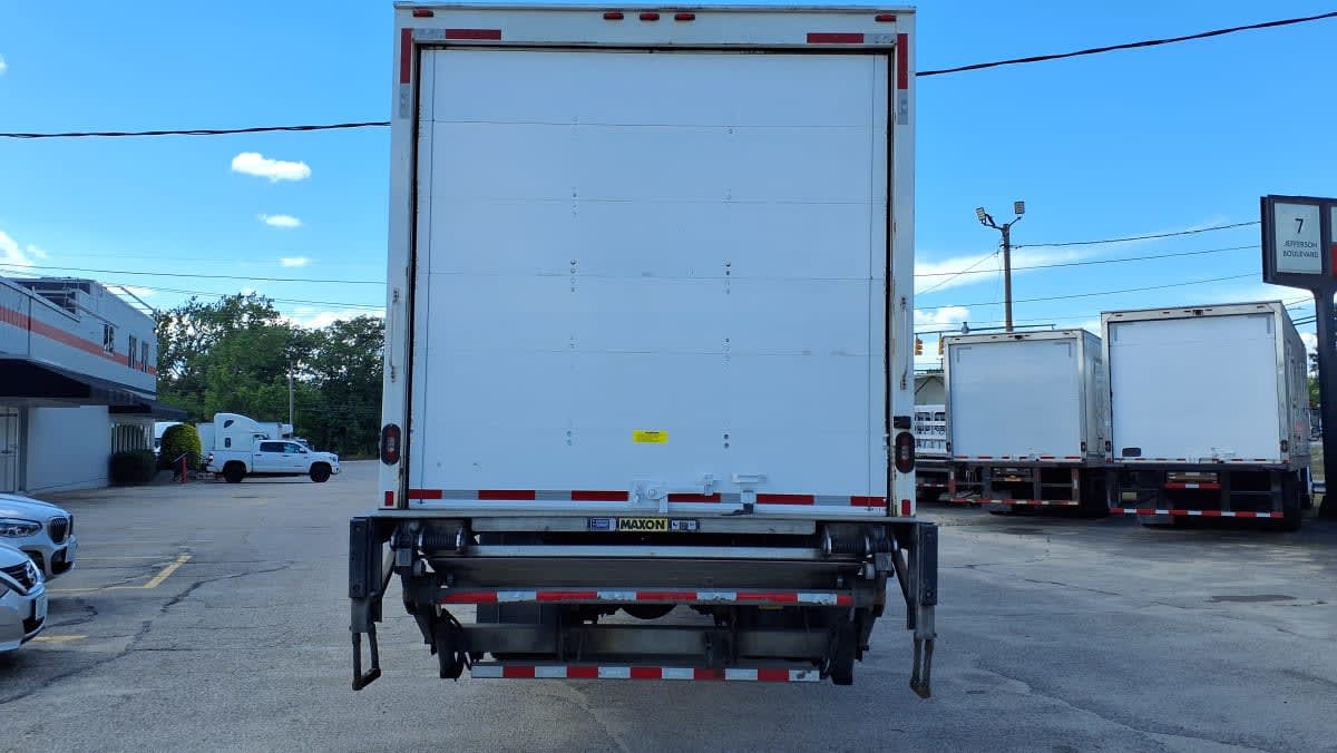 2020 Freightliner/Mercedes M2 106 233954