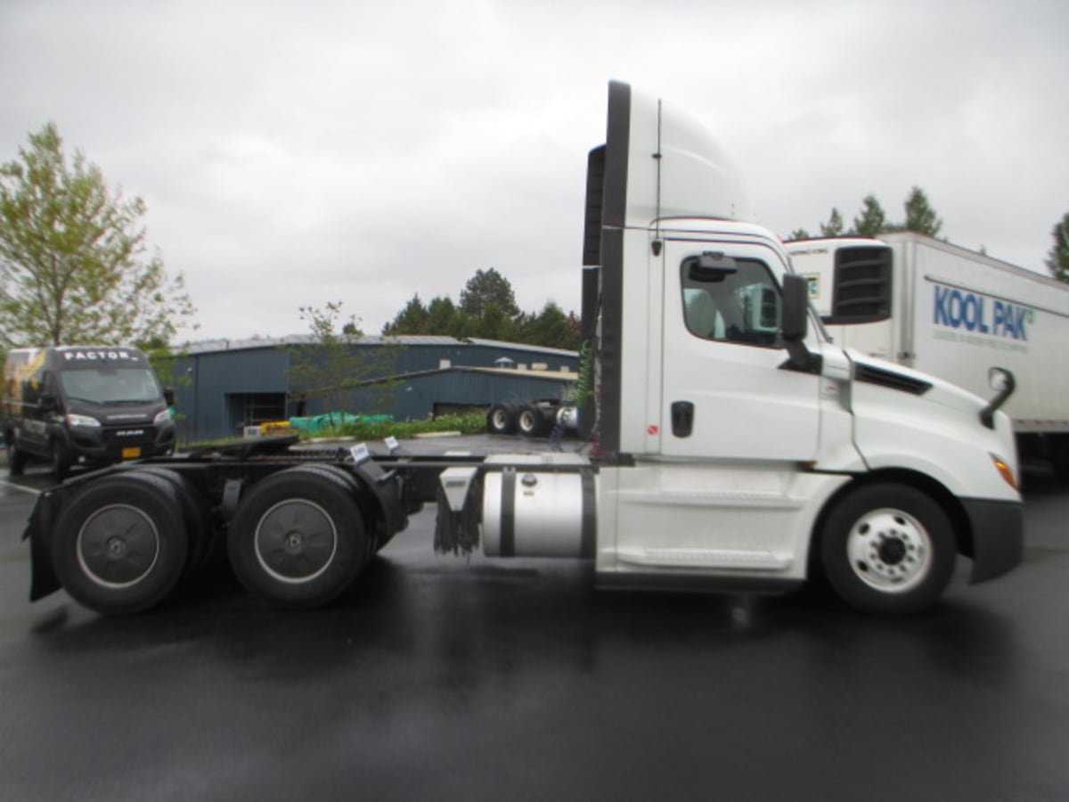 2020 Freightliner/Mercedes NEW CASCADIA PX12664 233975