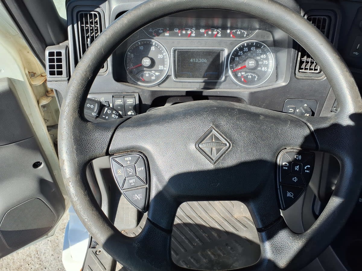 2020 Navistar International LT625 DAYCAB T/A 234093