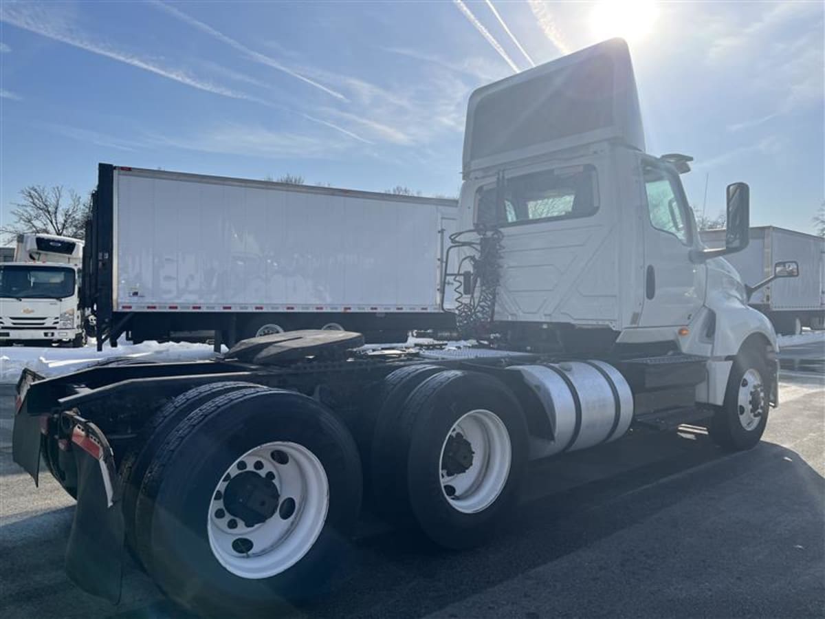 2020 International - image 4