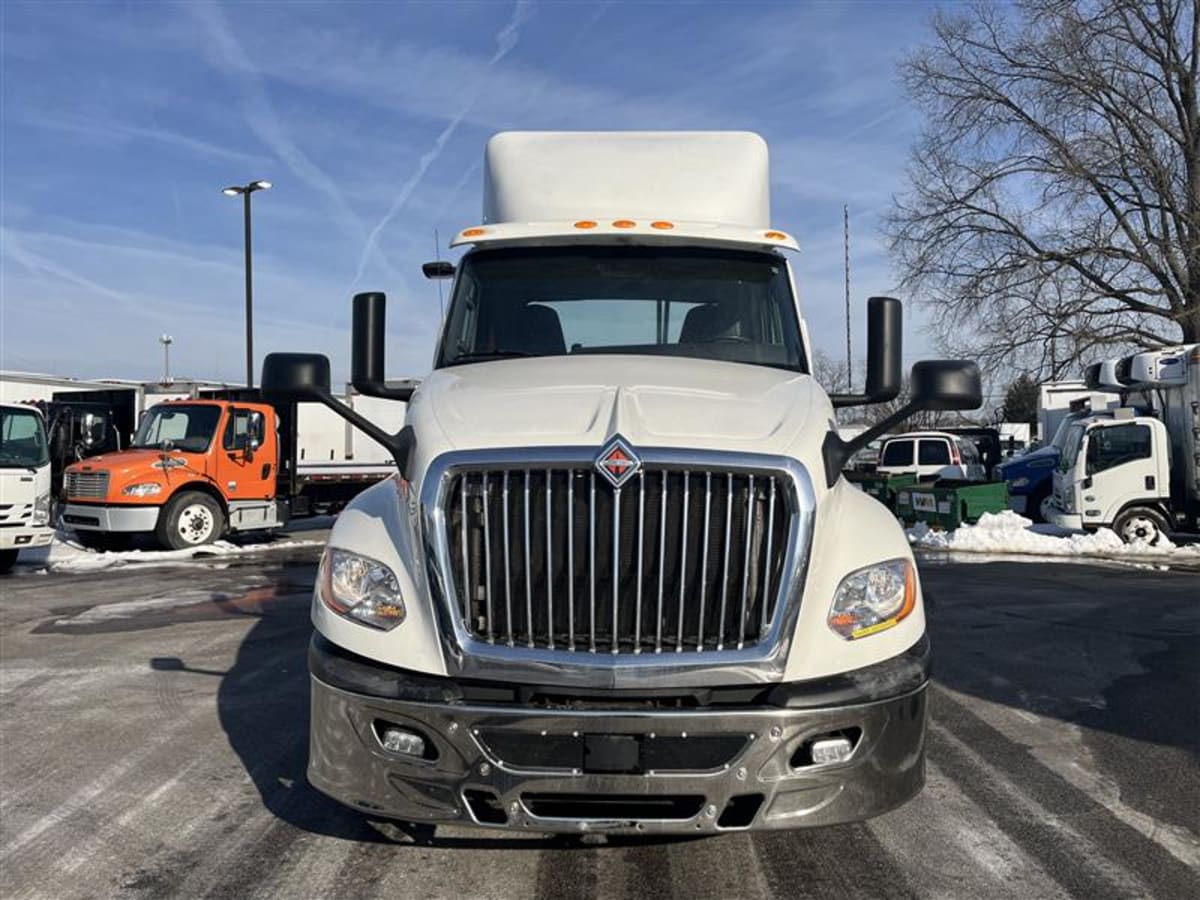 2020 International - image 2