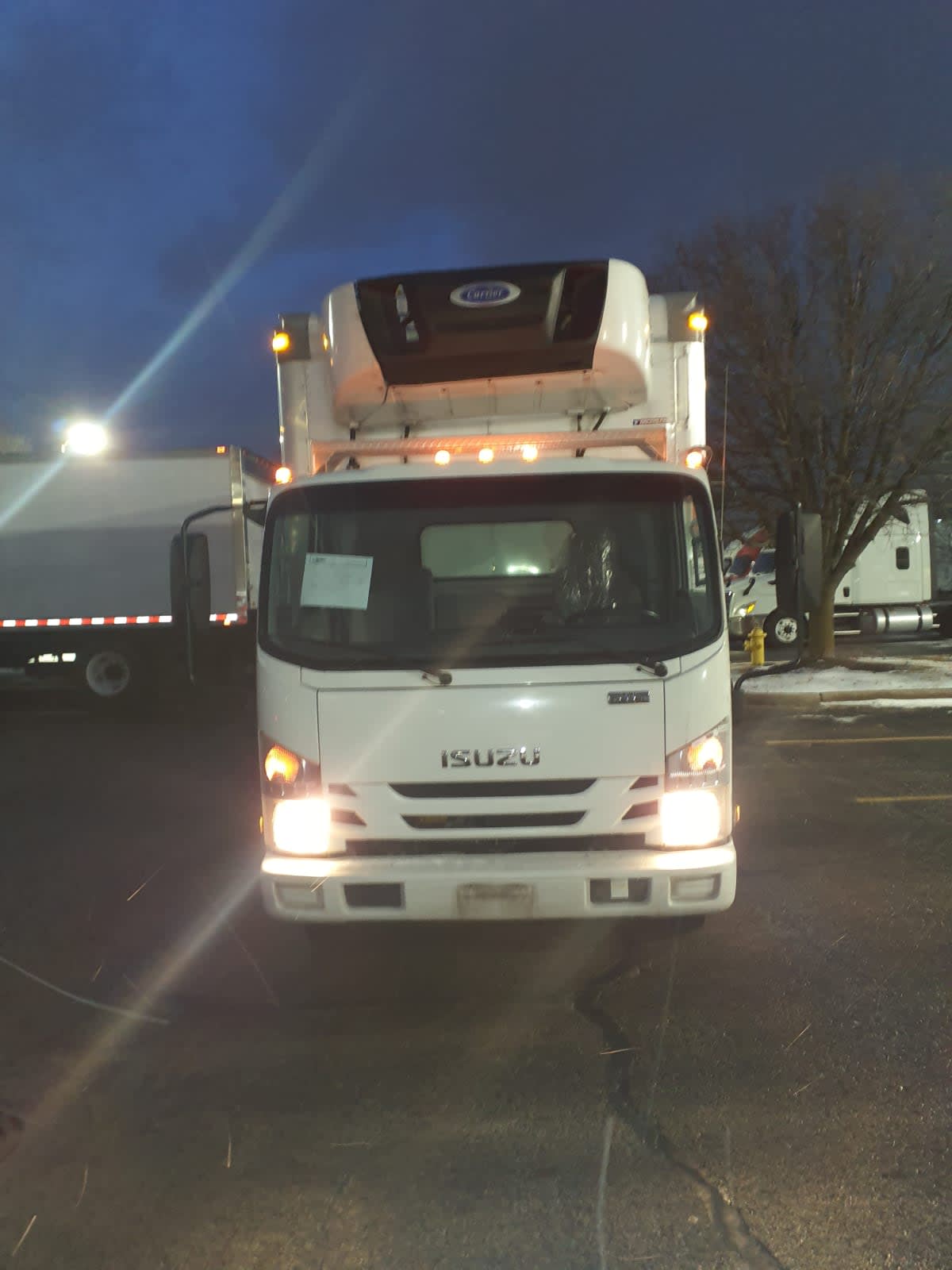 2019 Isuzu NPR - image 2