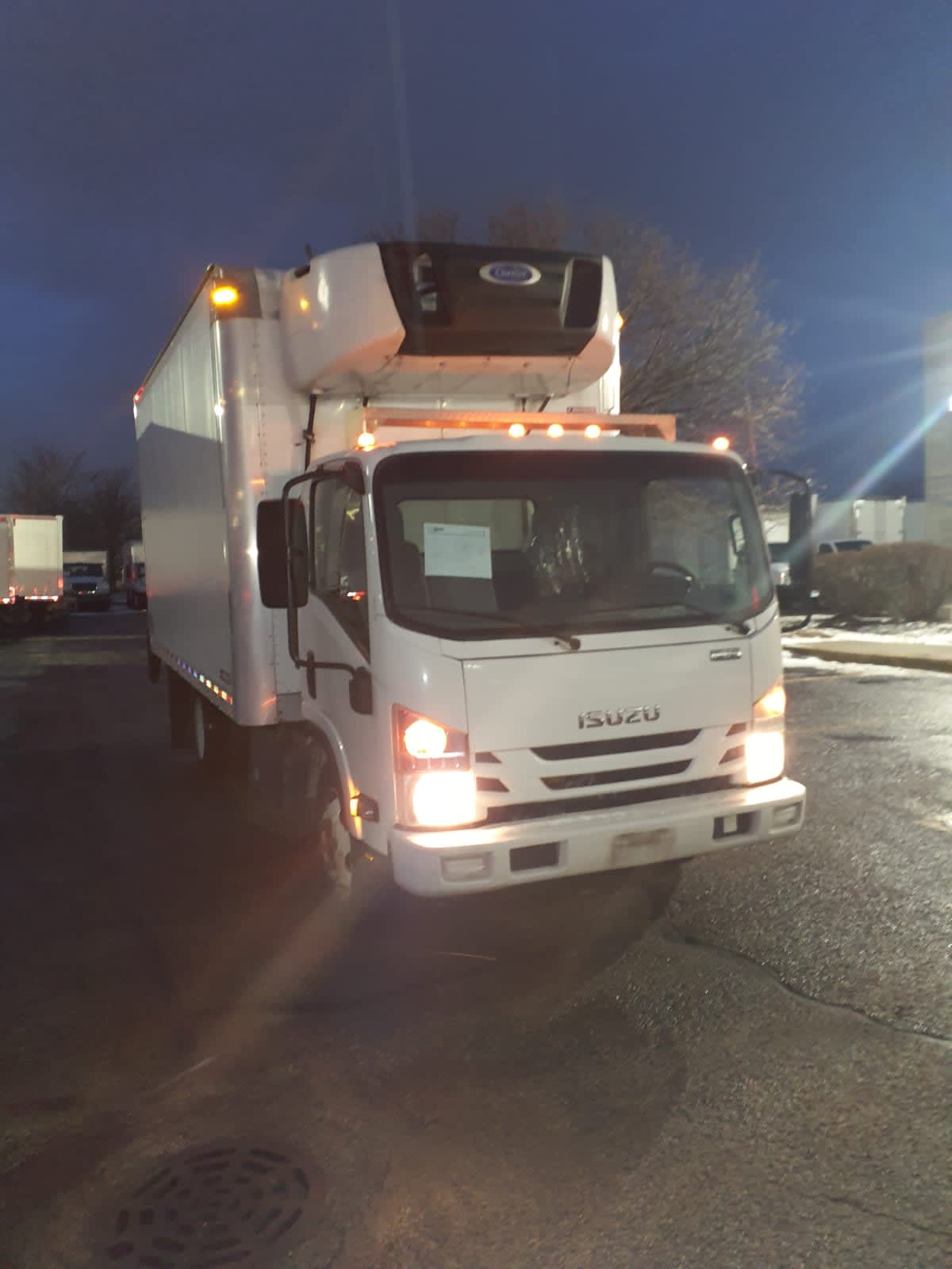 2019 Isuzu NPR - image 3
