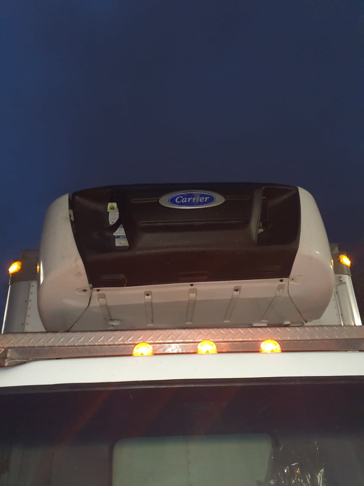 2019 Isuzu NPR - image 7