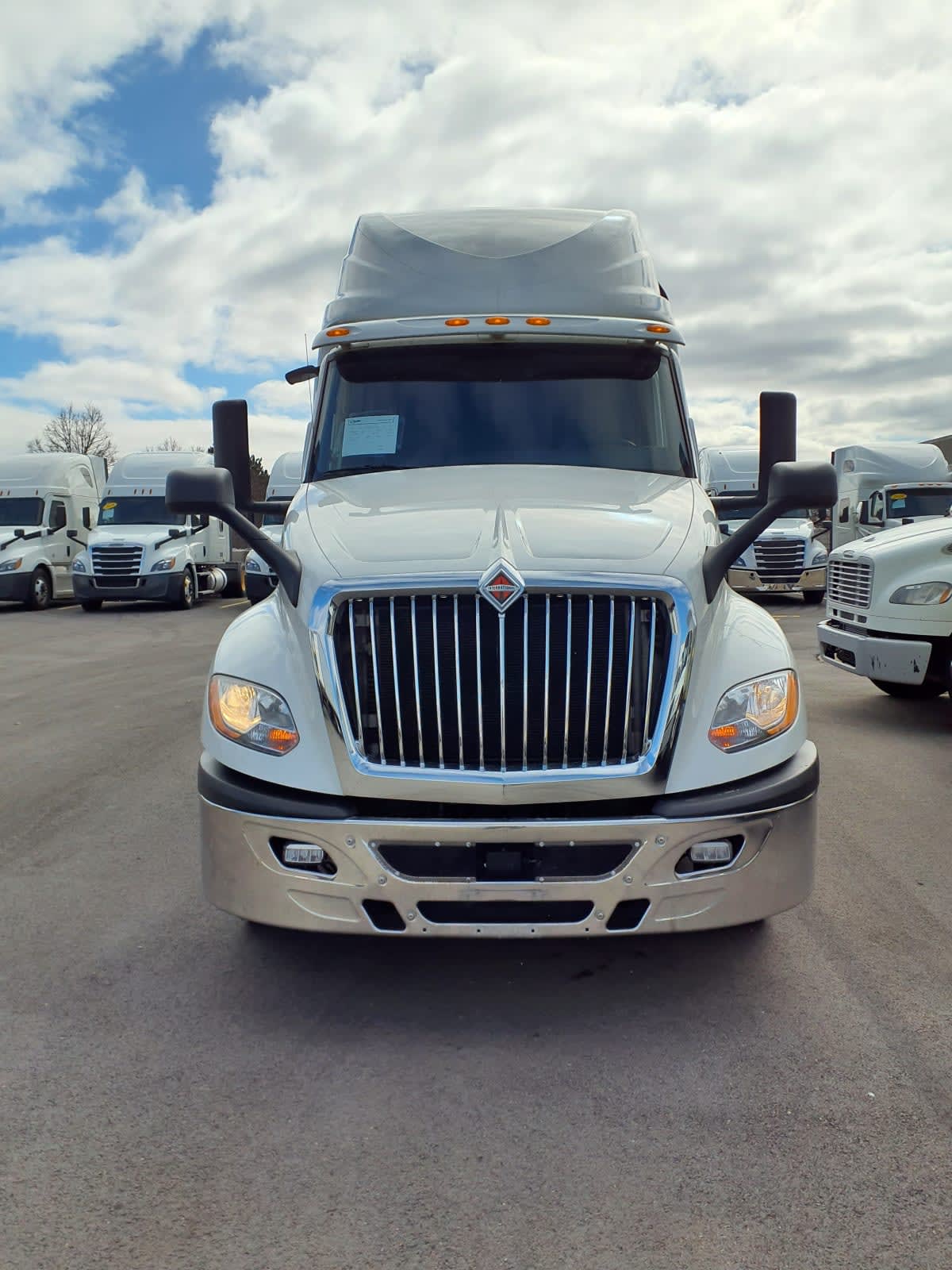 2020 Navistar International LT625 SLPR CAB 234533