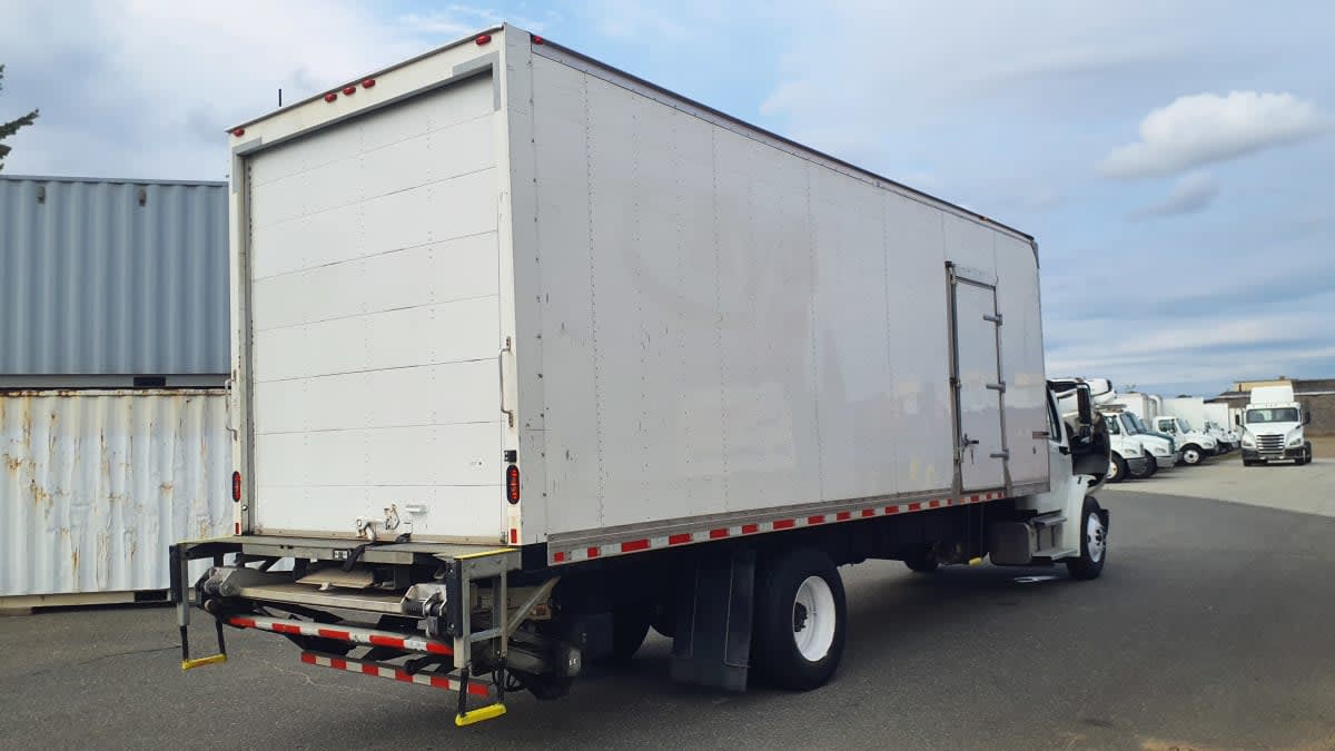 2021 Freightliner/Mercedes M2 106 235377