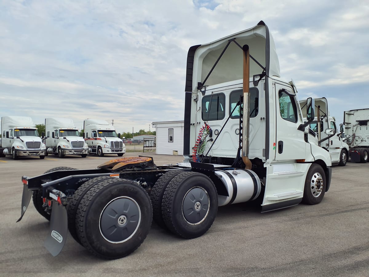 2021 Freightliner/Mercedes NEW CASCADIA PX12664 235395