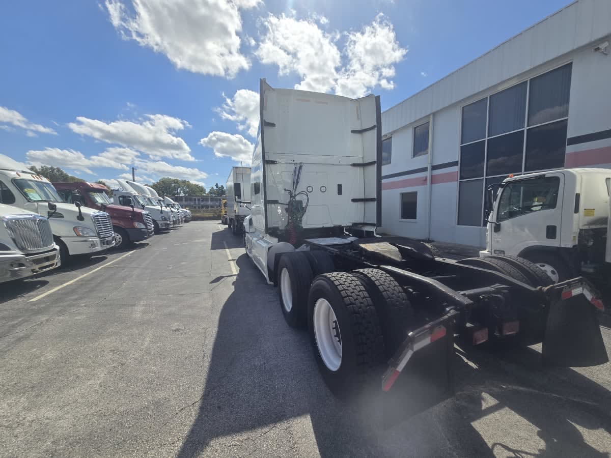 2020 International - image 4