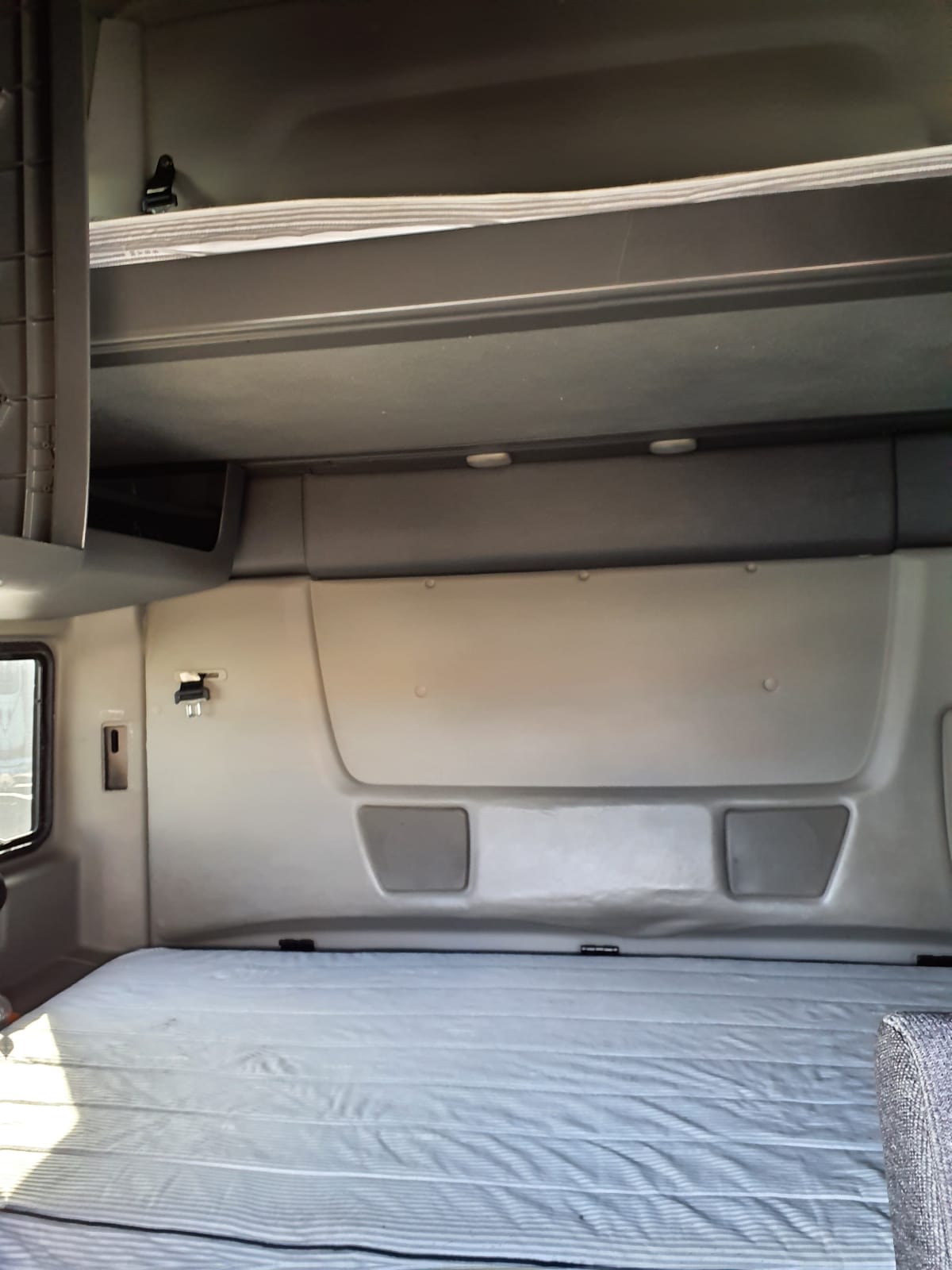 2020 International - image 8