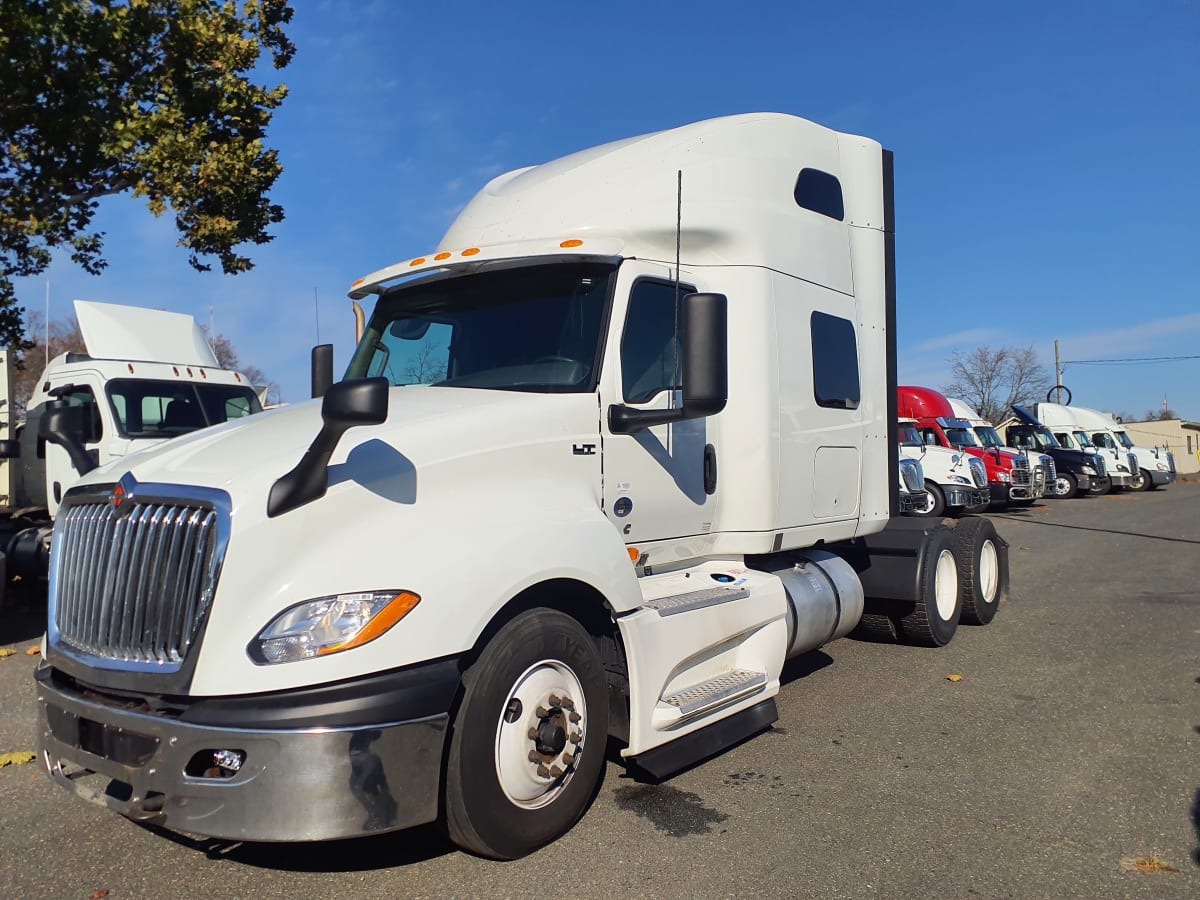 2020 Navistar International LT625 SLPR CAB 238098