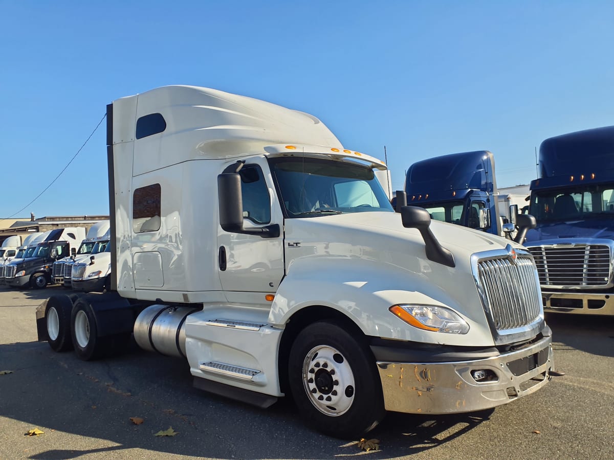 2020 Navistar International LT625 SLPR CAB 238098