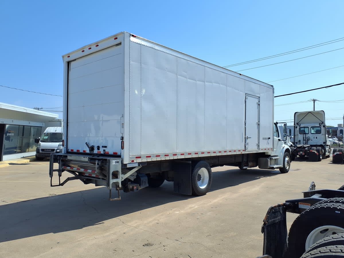 2020 Freightliner/Mercedes M2 106 238307