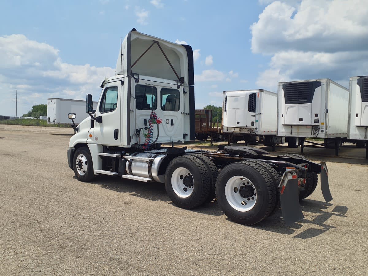 2020 Freightliner/Mercedes CASCADIA 125 238340