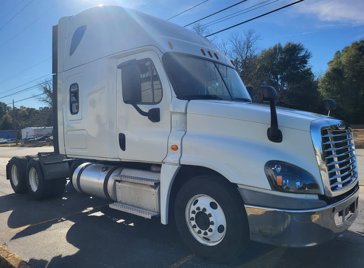 2020 Freightliner - image 3