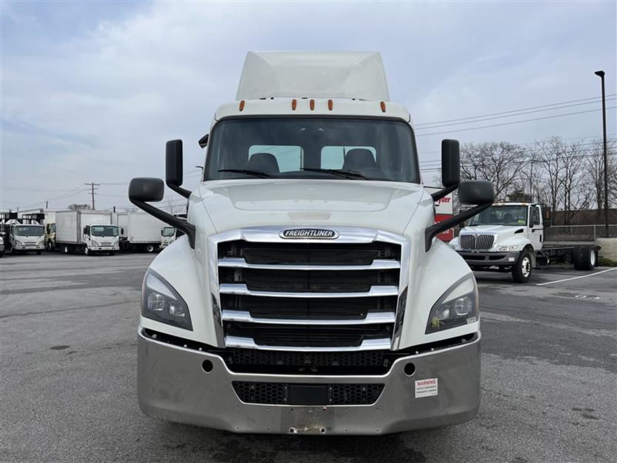 2020 Freightliner - image 2