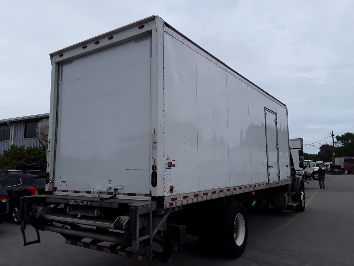 2020 Freightliner M2 106 239066