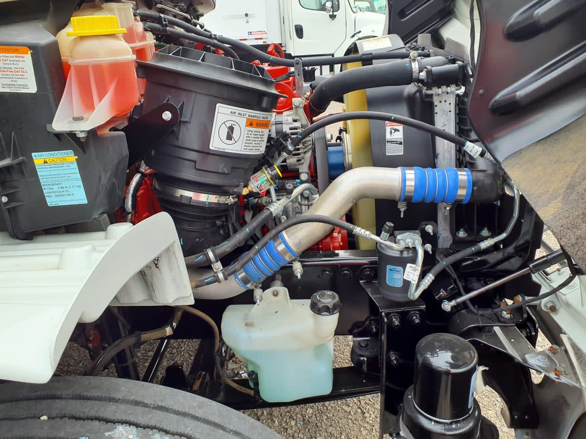 2020 Freightliner M2 106 239149