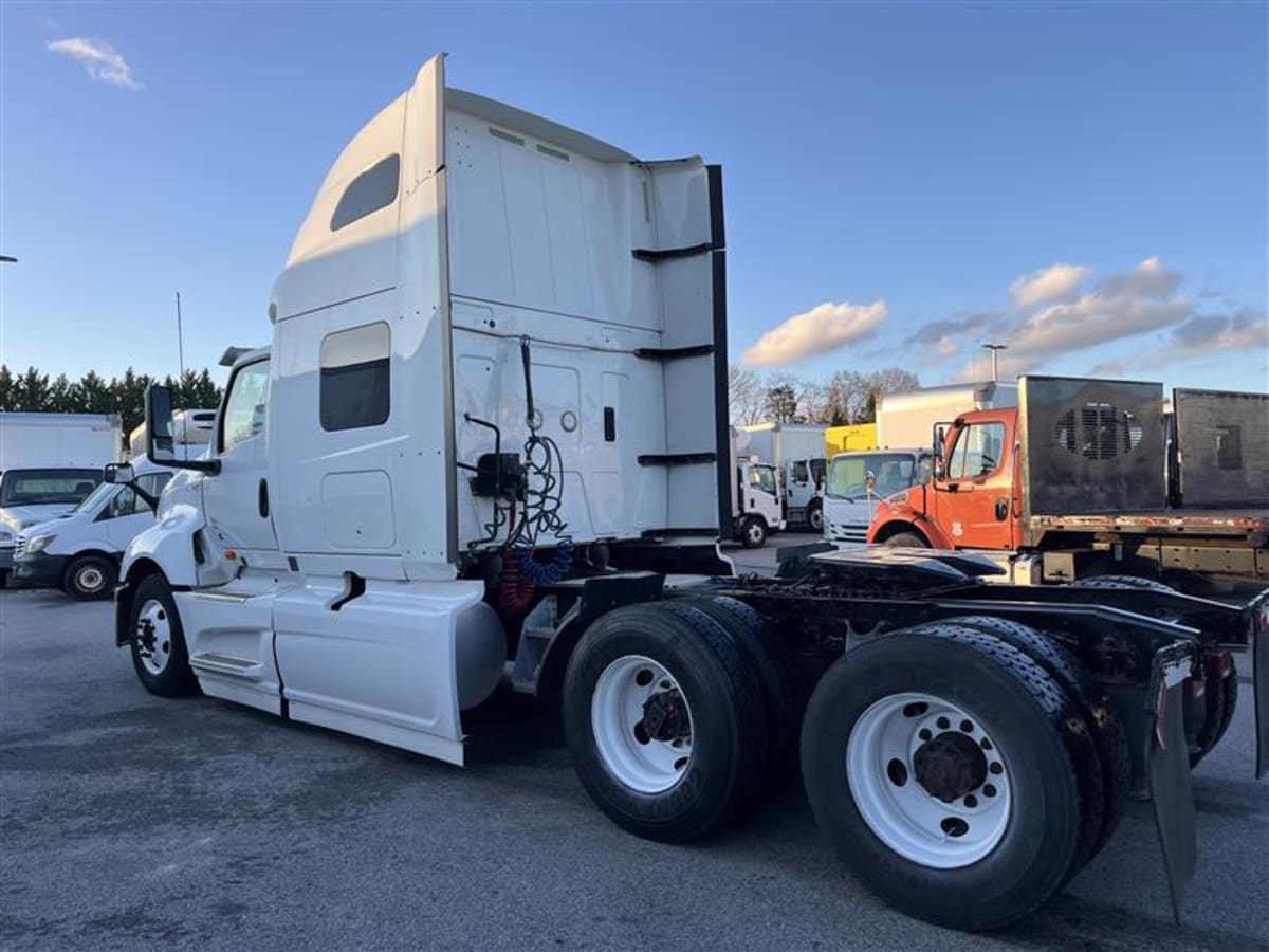 2020 International - image 6