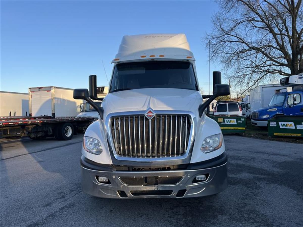 2020 International - image 2