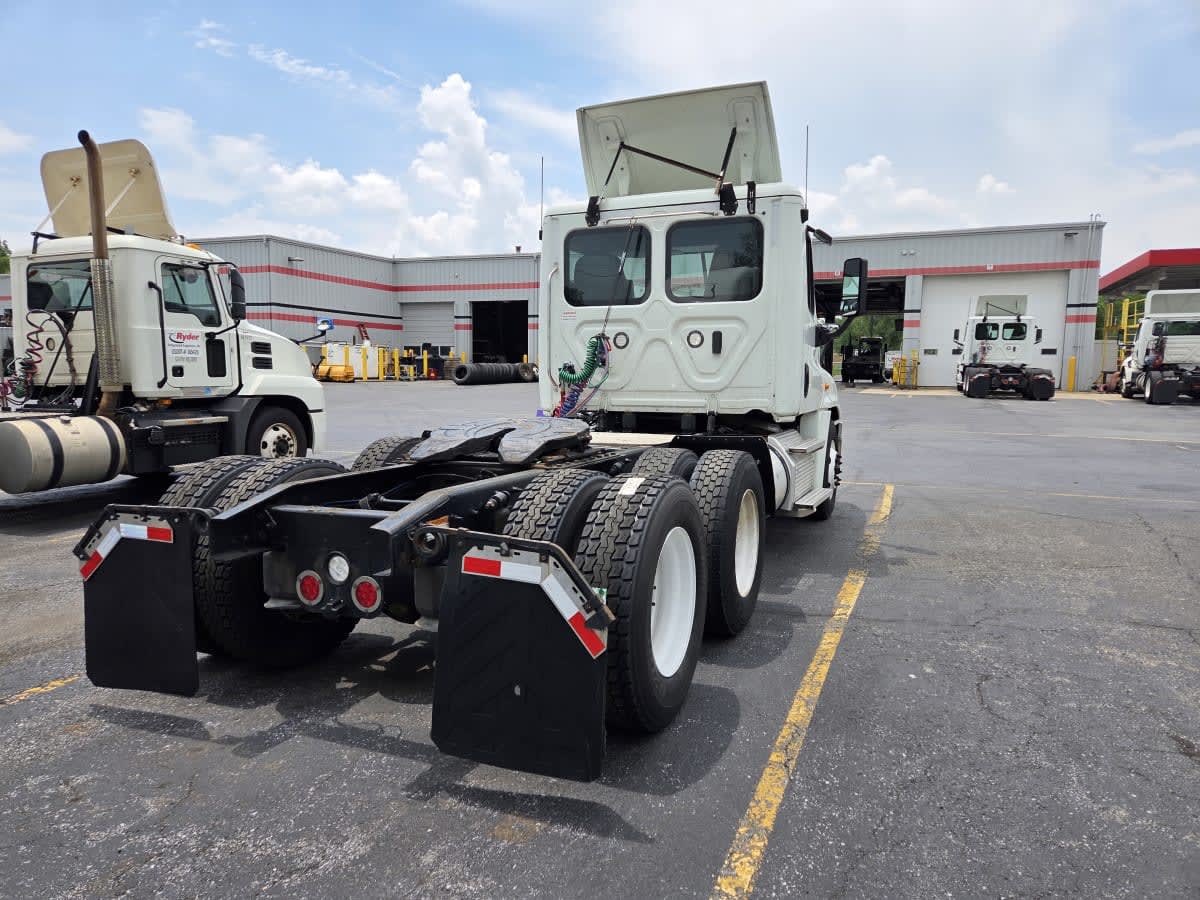2020 Freightliner CASCADIA 125 239623